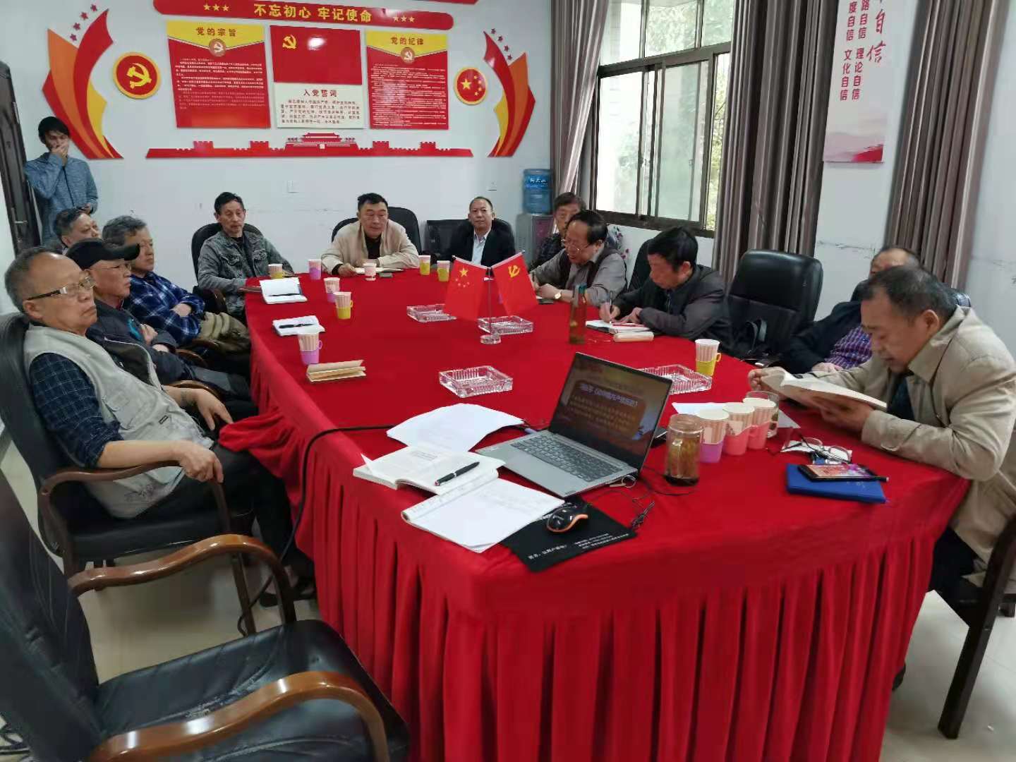 e2d58f935481dd58ab2bd12b856295e